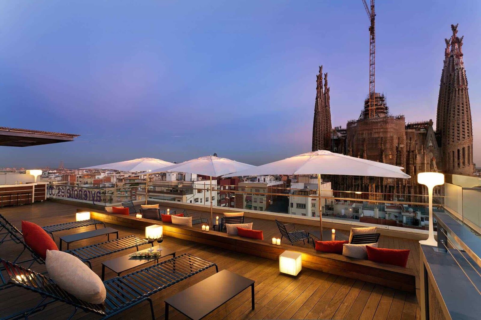 ayre-hotel-rosellon-terraza-barcelona hotels with rooftop bars